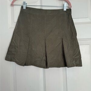 Pleated trendy skirt